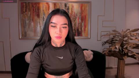 Megan Cross online show from November 26, 4:02 am