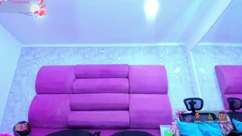 Snapshot of meganfoxxi_ chatting on December 17, 12:23 am MeganFOXXI online show from December 17, 12:23 am