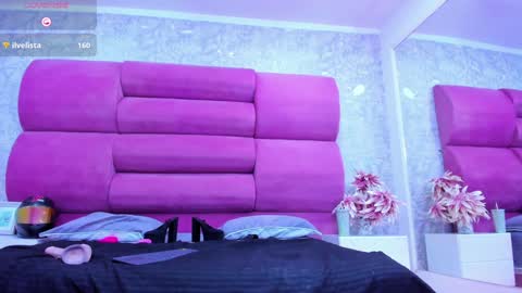 Snapshot of meganfoxxi_ chatting on January 12, 12:07 am MeganFOXXI online show from January 12, 12:07 am