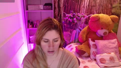 MEGAN online show from April 9, 10:09 am