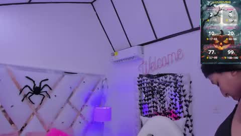 Snapshot of megann__up chatting on October 19, 7:58 pm Megan  online show from October 19, 7:58 pm