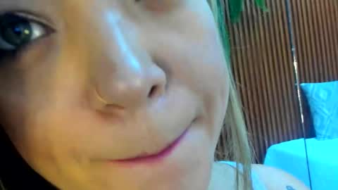 Megan online show from December 16, 1:05 pm