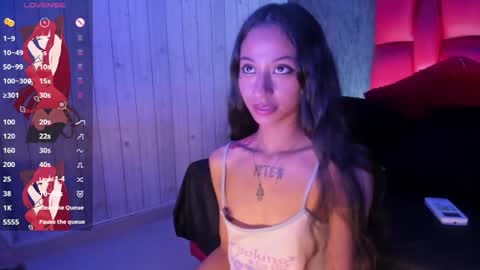 Snapshot of megannbabby chatting on September 12, 12:11 am      online show from September 12, 12:11 am