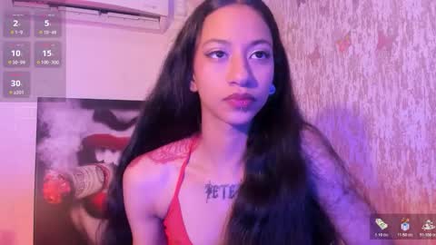 Snapshot of megannbabby chatting on February 15, 6:59 pm online show from February 15, 6:59 pm