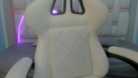 Snapshot of meganqueen2 chatting on February 4, 8:14 pm Megan Queen online show from February 4, 8:14 pm