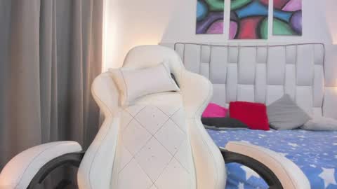 Megan Queen online show from July 3, 12:22 pm
