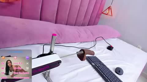 Megan  online show from December 17, 7:53 pm