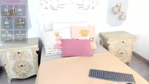 Megan online show from November 5, 12:27 pm