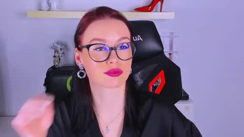 Snapshot of meganstones chatting on October 5, 5:55 pm Megan online show from October 5, 5:55 pm