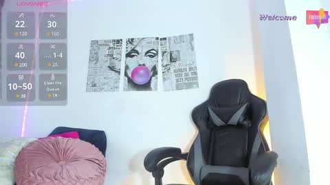 Snapshot of megantarly09 chatting on January 25, 10:39 pm MEGAN online show from January 25, 10:39 pm