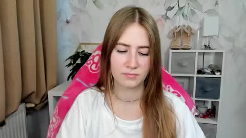 Megan online show from December 5, 7:39 am