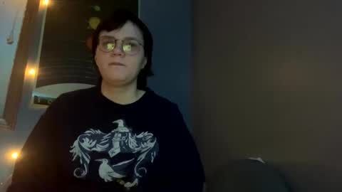 Snapshot of megeggs chatting on December 1, 6:29 am Megeggs online show from December 1, 6:29 am