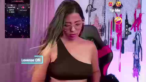 Snapshot of meggan_greey chatting on September 13, 9:58 pm Your best slave  online show from September 13, 9:58 pm