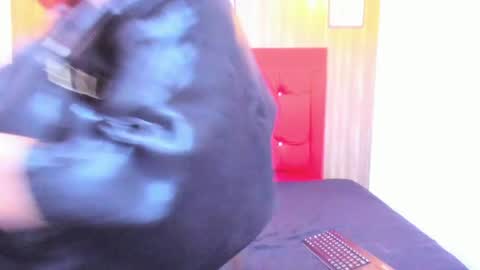 meggancurvy online show from April 17, 6:00 pm