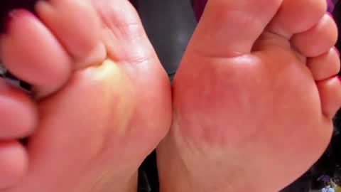 Goddess Sara online show from February 5, 12:10 am