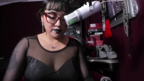 Goddess Sara online show from March 10, 8:25 pm