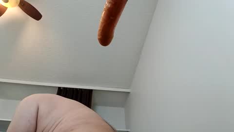 meheriuk68 online show from April 16, 10:56 pm