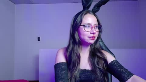 Mei online show from April 6, 7:20 am