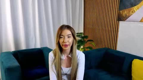 Emily online show from March 13, 7:09 pm