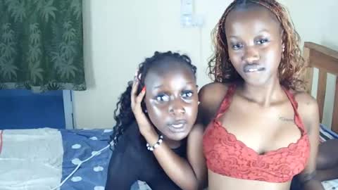 meiy_ashleiy online show from June 25, 3:27 pm