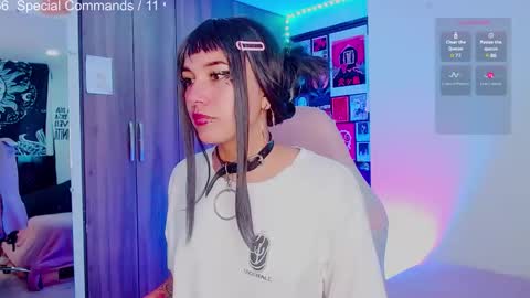 Melissa  -  -  Please help me to reach 100 thumbs up online show from January 22, 3:51 pm