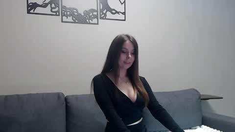 meladams online show from January 29, 11:35 pm