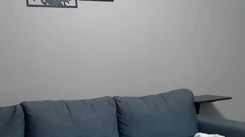 meladams online show from February 26, 9:05 pm