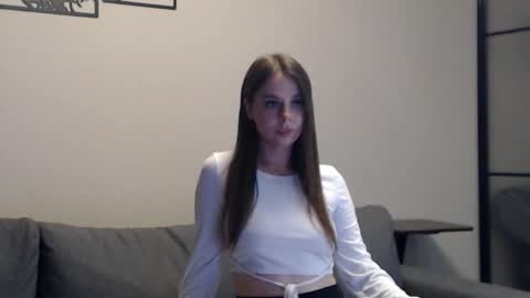 meladams online show from September 21, 7:59 pm