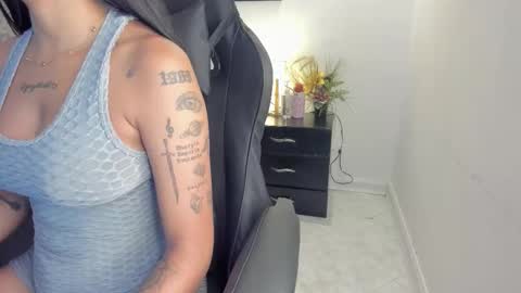 melan_owen online show from February 13, 10:55 am