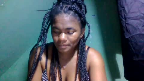 Snapshot of melancez chatting on August 1, 9:25 pm melancez online show from August 1, 9:25 pm