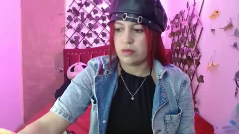 melani_cute01 online show from November 11, 12:43 am