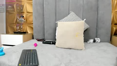 Melani online show from February 27, 2:50 pm