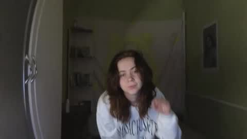 Snapshot of melania____ chatting on November 25, 5:24 pm Mila online show from November 25, 5:24 pm