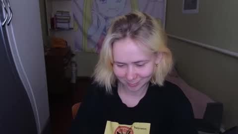 Mila online show from April 22, 8:06 am