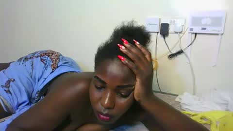 Snapshot of melanie_bae1 chatting on June 4, 12:22 pm melanie_bae1 online show from June 4, 12:22 pm