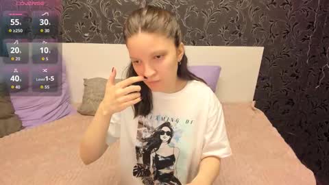 Snapshot of melanie_grant chatting on February 7, 9:13 am Melanie online show from February 7, 9:13 am