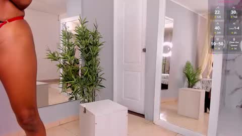 Snapshot of melanie_milleer chatting on October 27, 5:55 am Melanie Miller online show from October 27, 5:55 am