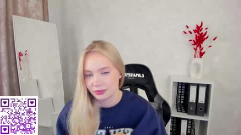 Melanie online show from September 24, 12:14 am