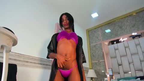 Snapshot of melanie_st4r chatting on January 14, 5:35 am MELANIE online show from January 14, 5:35 am