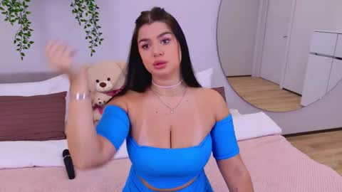 Melanie online show from September 12, 3:34 pm