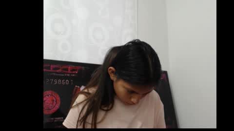 Snapshot of melaniegates06 chatting on October 10, 3:44 pm melaniegates06 online show from October 10, 3:44 pm