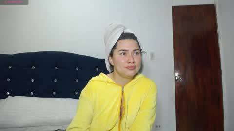 Melanie Parker online show from April 22, 1:52 am