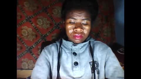 melanih online show from October 27, 10:03 pm