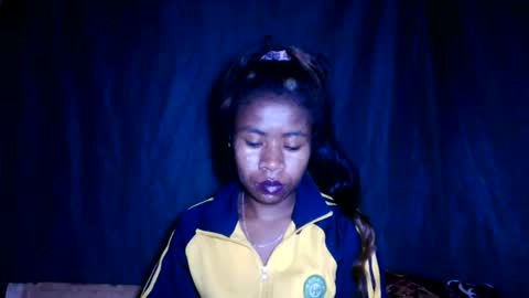 melanih online show from May 25, 4:18 am