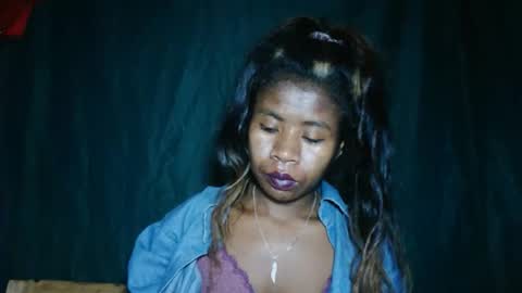 melanih online show from May 27, 5:48 am
