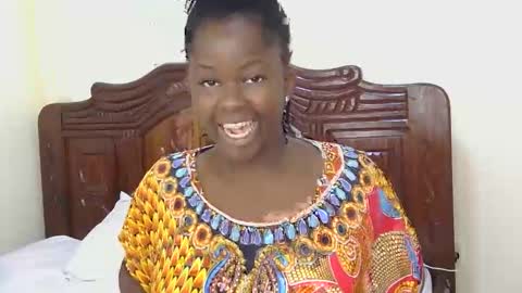 Snapshot of melanin_juicey8 chatting on May 10, 7:35 am melanin_juicey8 online show from May 10, 7:35 am