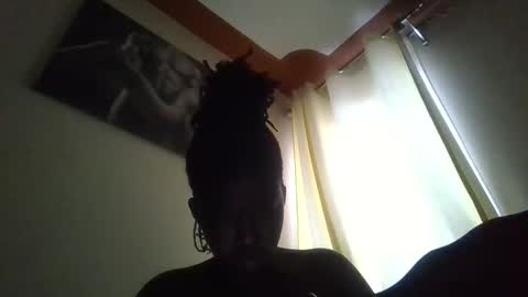 Snapshot of melanin_juicey8 chatting on May 11, 7:25 am melanin_juicey8 online show from May 11, 7:25 am