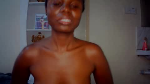 Snapshot of melanin_sassy96 chatting on March 2, 5:08 am bad lil shawry online show from March 2, 5:08 am