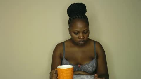 Snapshot of melaningoddess30 chatting on February 7, 8:55 am melaningoddess30 online show from February 7, 8:55 am