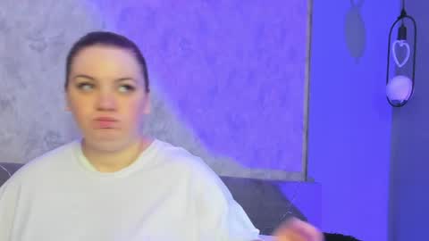 melanniebrown online show from May 31, 4:31 am